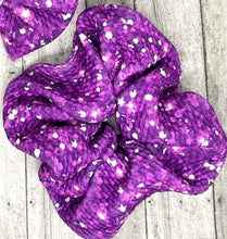 Load image into Gallery viewer, Purple Speckled Bows
